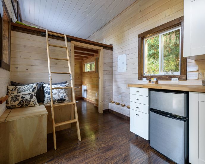Tips for Maximizing Space in a Tiny House