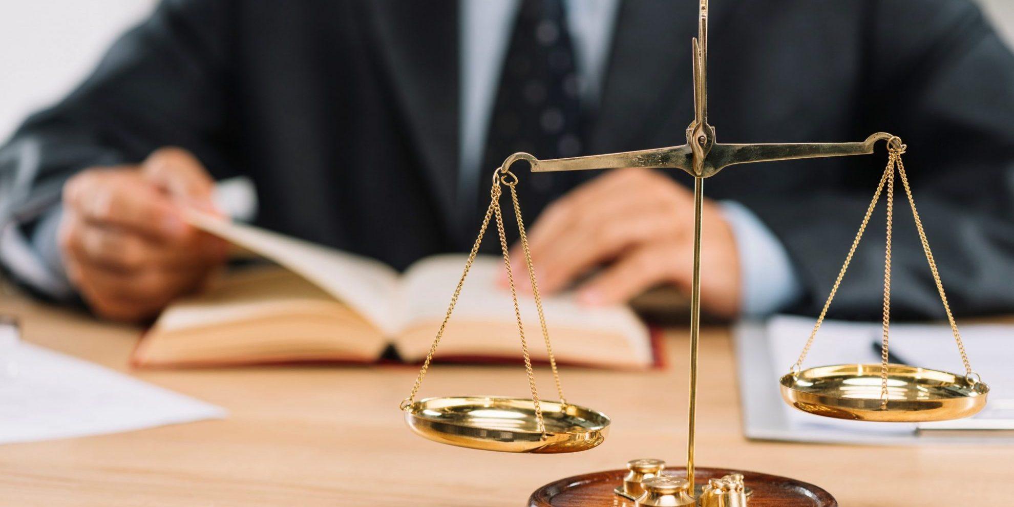 How to Evaluate Law Firms and Make the Right Choice