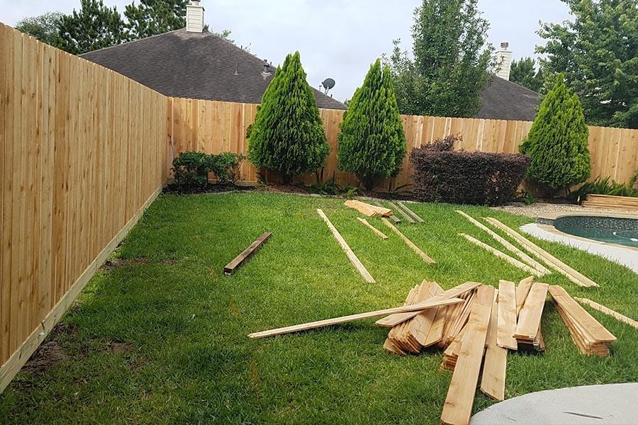 Expert Tips: How to Hire the Perfect Fencing Contractor for Your Project